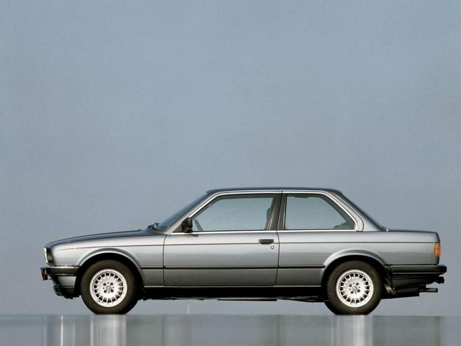  BMW 318i Coupe 1982 года  (фото 9 из 13)